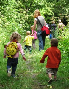 kids-on-a-trail